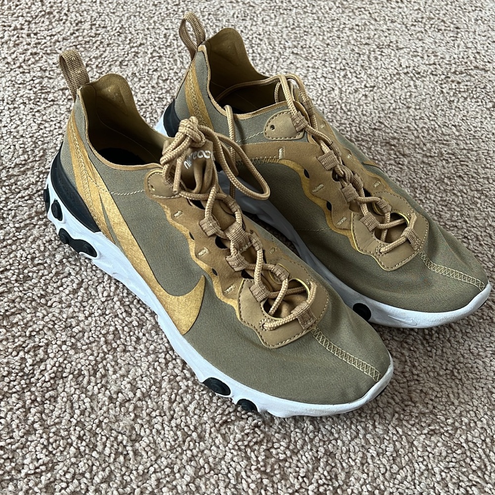 Nike React